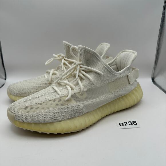 ADIDAS YEEZY 350 V2 Men's 11 Low Bone HQ6316 - Picture 1 of 9